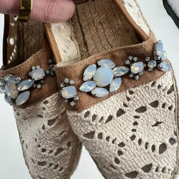 Tory Burch Cream & Tan crochet macrame Espadrilles with Blue Embellishments sz 7 - Picture 9 of 9